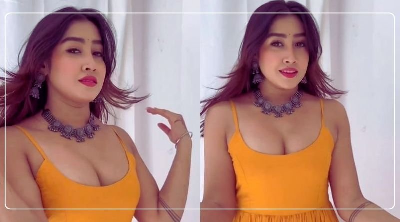 Sofia Ansari's bathing video has gone viral